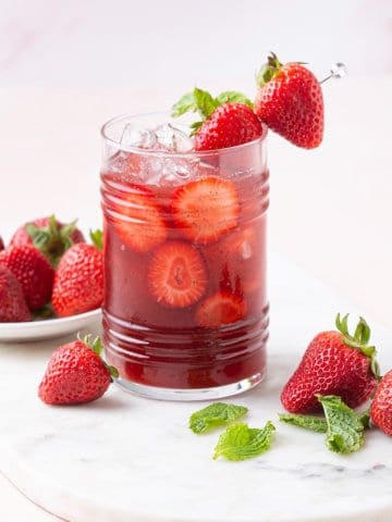 Strawberry Acai Refresher Recipe 4