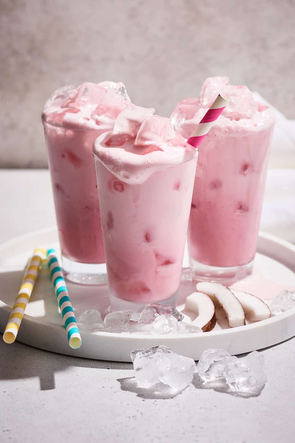 Pink Strawberry Coconut Refresher Recipe Donkin Copykat