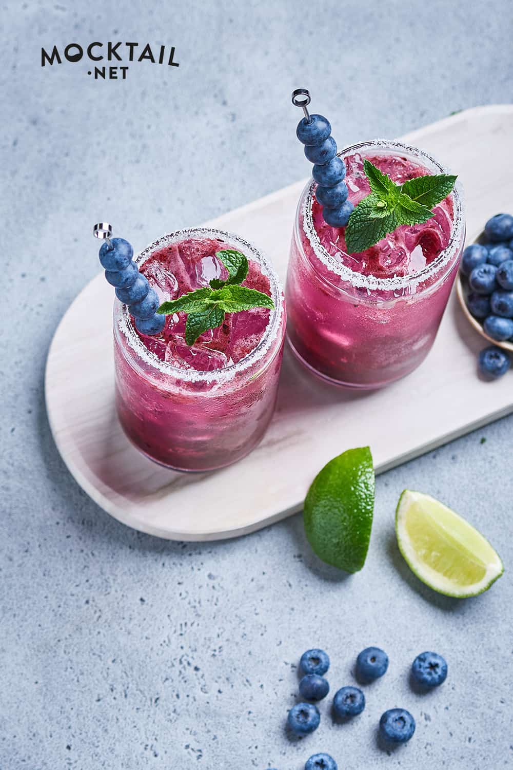 How to Make a Blueberry Mojito Mocktail